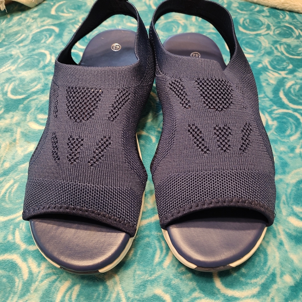 WOMANS BLUE SANDALS